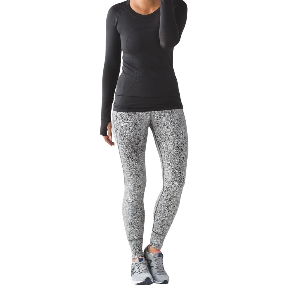 LULULEMON Rush Hour 28" Leggings in Jacquard White / Black
